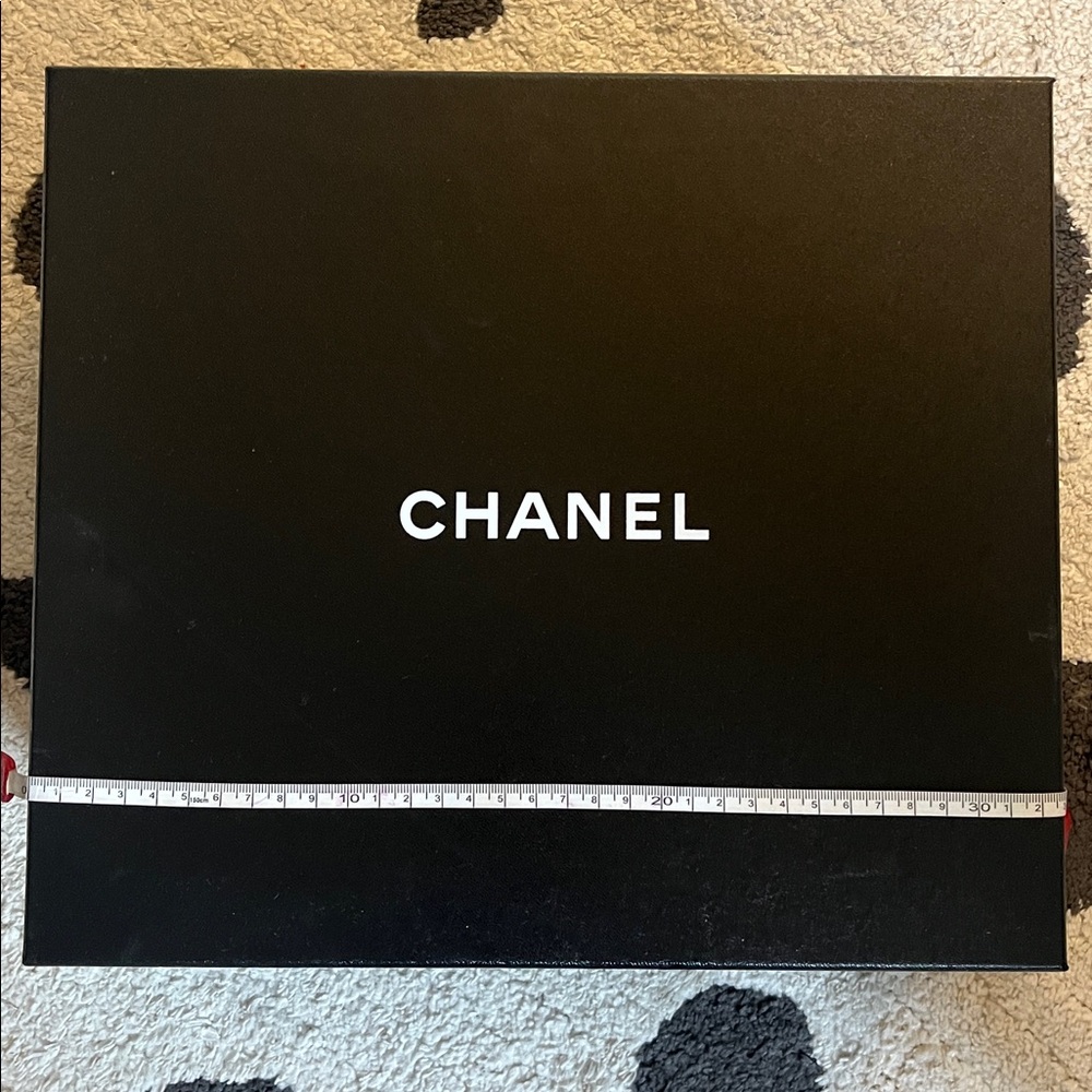 Chanel Black Gift Box with White Logo n8